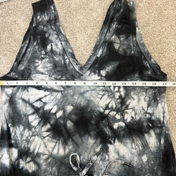 Sweaty Betty Take it Easy Black Tie Dye Dress Size M Pockets Drawstring Waist - Picture 11 of 12